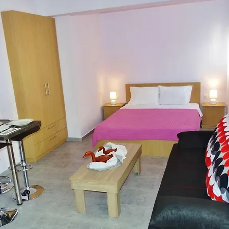 Lägenhet Ismini Cozy